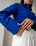 سنجاق سینه پروانه نقره خالص ۹۹۹ دستساز با تکنیک ملیلهکاری